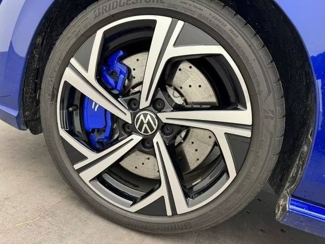 VOLKSWAGEN GOLF 8 R 2.0 TSI DSG 4MOTION – CAMÉRA – KESSY – ACC 2022