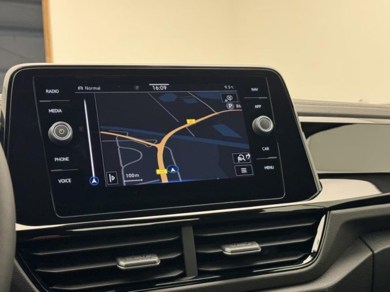 VOLKSWAGEN T-ROC CABRIOLET 1.5 TSI DSG R-LINE EDITION – CAMÉRA – ACC – CARPLAY 2024