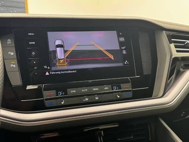 VOLKSWAGEN TOUAREG V6 TDI DSG 4MOTION R-LINE – SUSPENSIONS PNEUMATIQUES – ATTELAGE 2021