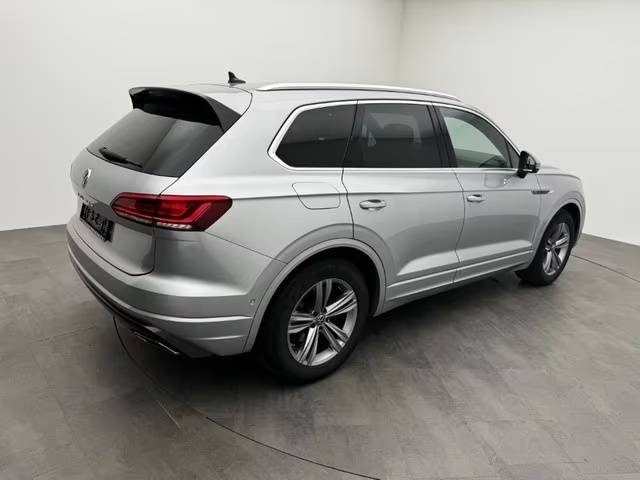 VOLKSWAGEN TOUAREG V6 TDI DSG 4MOTION R-LINE – SUSPENSIONS PNEUMATIQUES – ATTELAGE 2021