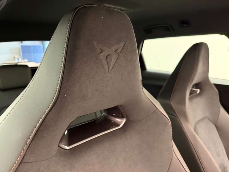 CUPRA LEON SPORTSTOURER VZ 1.5 EHYBRID DSG – TOIT OUVRANT – CAMÉRA – VIRTUAL COCKPIT 2024