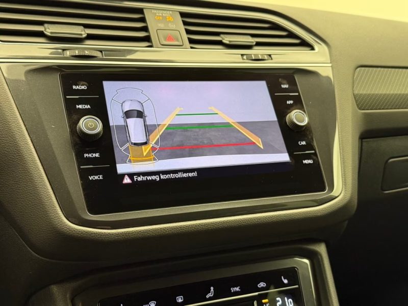 VOLKSWAGEN TIGUAN ALLSPACE 2.0 TDI DSG 4MOTION R-LINE 7 PLACES – ATTELAGE – CAMÉRA – DIGITAL COCKPIT 2025