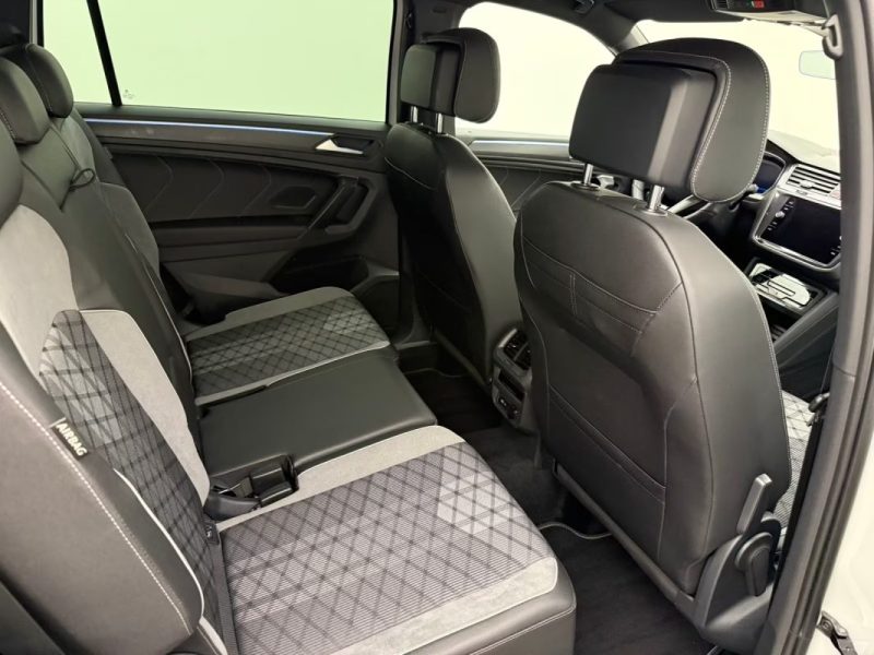 VOLKSWAGEN TIGUAN ALLSPACE 2.0 TDI DSG 4MOTION R-LINE 7 PLACES – ATTELAGE – CAMÉRA – DIGITAL COCKPIT 2025