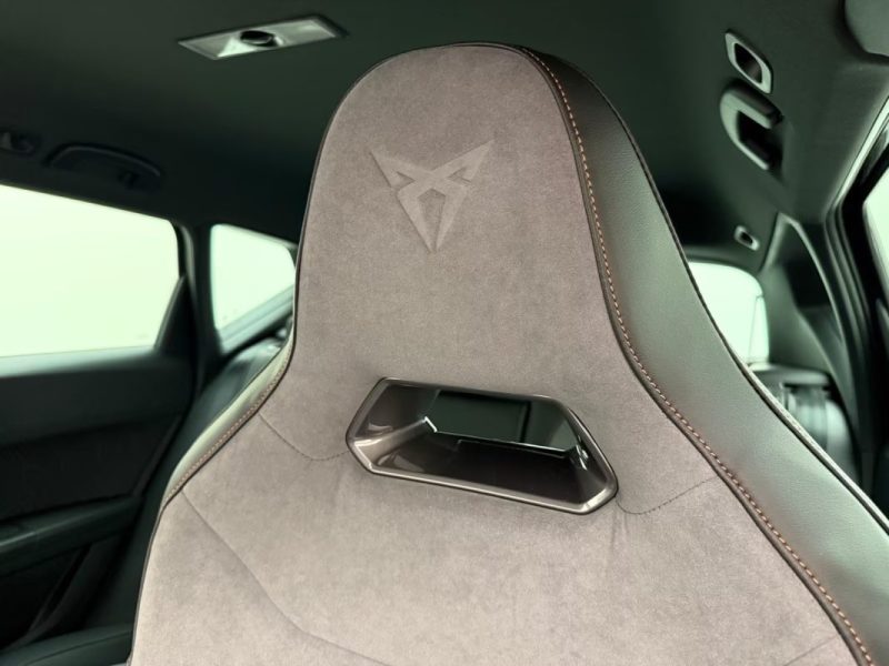 CUPRA ATECA 1.5 TSI DSG TRIBE EDITION – CAMÉRA 360° – ATTELAGE – VIRTUAL COCKPIT 2026