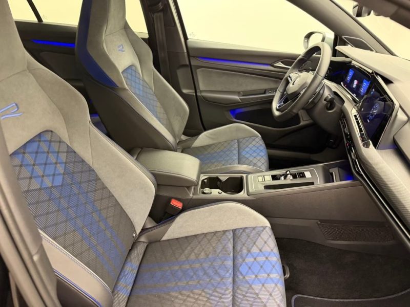 VOLKSWAGEN GOLF 8 R 2.0 TSI DSG 4MOTION R-PERFORMANCE – TOIT PANO – HUD 2022
