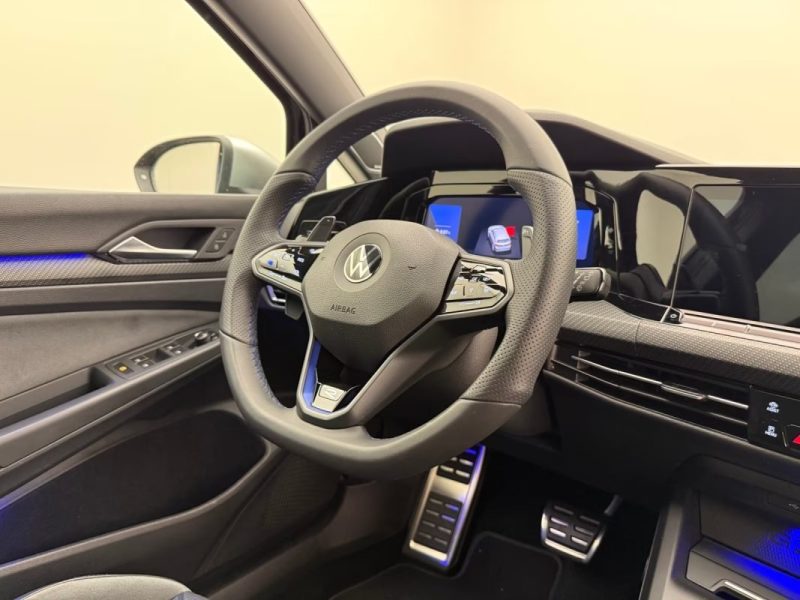 VOLKSWAGEN GOLF 8 R 2.0 TSI DSG 4MOTION R-PERFORMANCE – TOIT PANO – HUD 2022