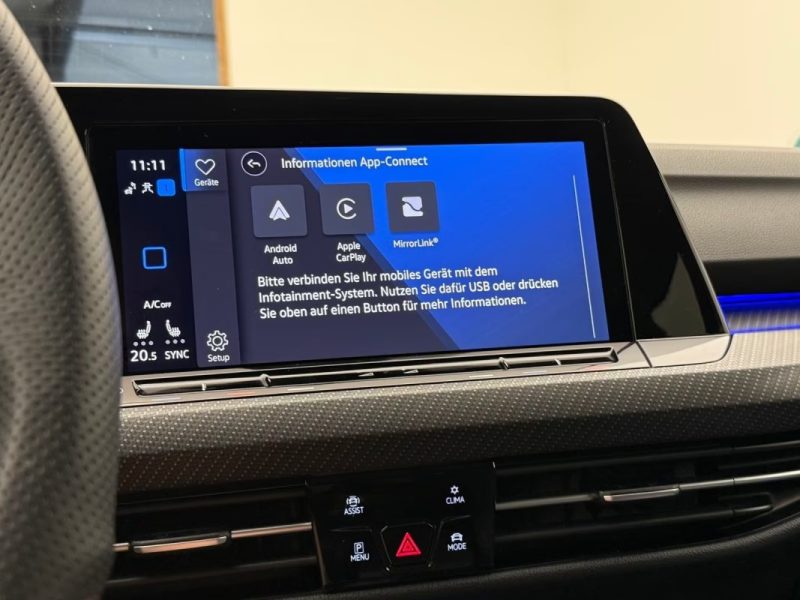 VOLKSWAGEN GOLF 8 R 2.0 TSI DSG 4MOTION R-PERFORMANCE – TOIT PANO – HUD 2022