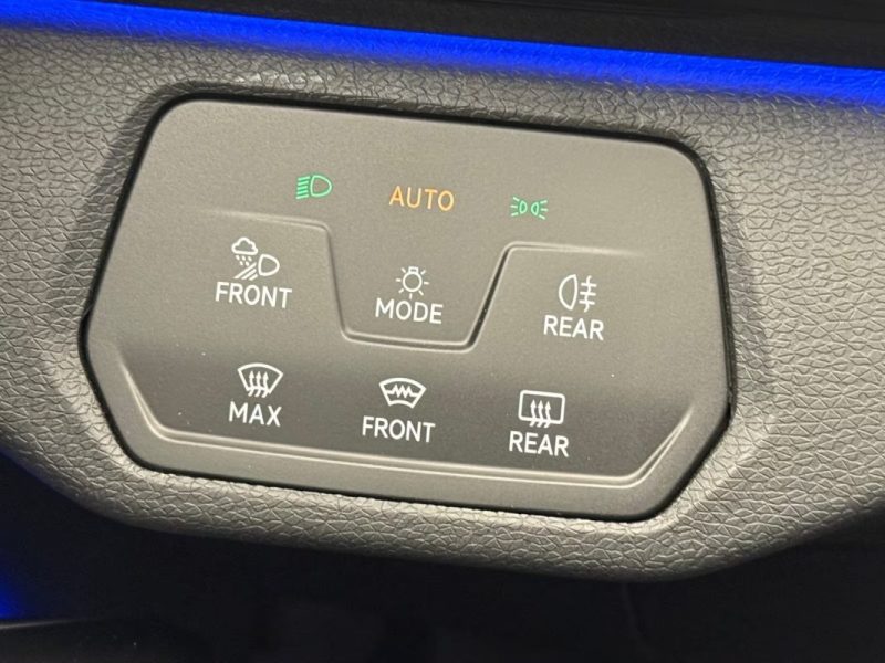 VOLKSWAGEN ID.5 GTX 4MOTION 77KWH – TOIT PANO – CAMÉRA 360° – HUD – ATTELAGE 2022