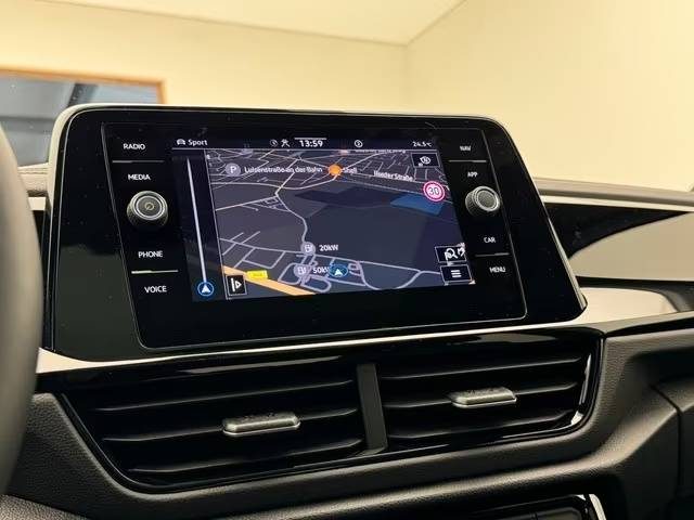 VOLKSWAGEN T-ROC 1.5 TSI DSG R-LINE NOIRSTYLE – TOIT OUVRANT – BEATS – IQ.LIGHT – ACC 2024