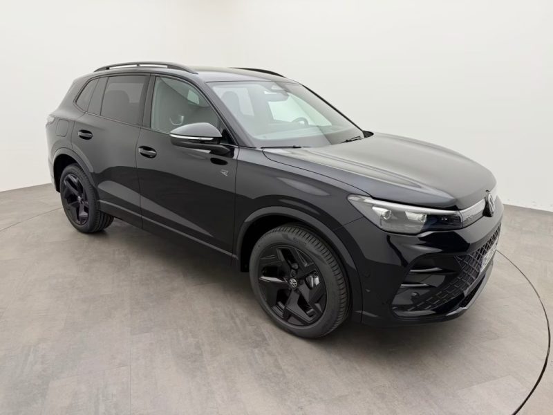 VOLKSWAGEN TIGUAN 2.0 TDI DSG 4MOTION R-LINE NOIRSTYLE – DCC – HARMAN KARDON – HUD 2025