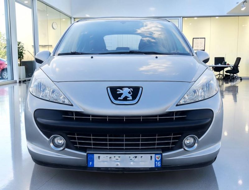 PEUGEOT 207 1.4 5PORTES GARANTIE 6MOIS