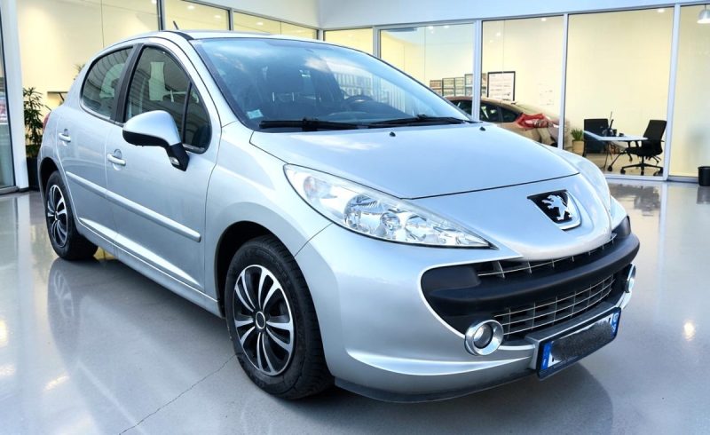 PEUGEOT 207 1.4 5PORTES GARANTIE 6MOIS