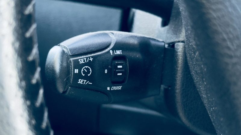 PEUGEOT 207 1.6 HDI 110 EXECUTIVE TOUTES OPTIONS GARANTIE 6MOIS