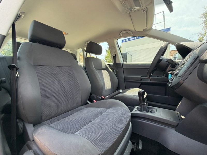 VOLKSWAGEN POLO IV TRENDLINE 1.4 75CH 2006