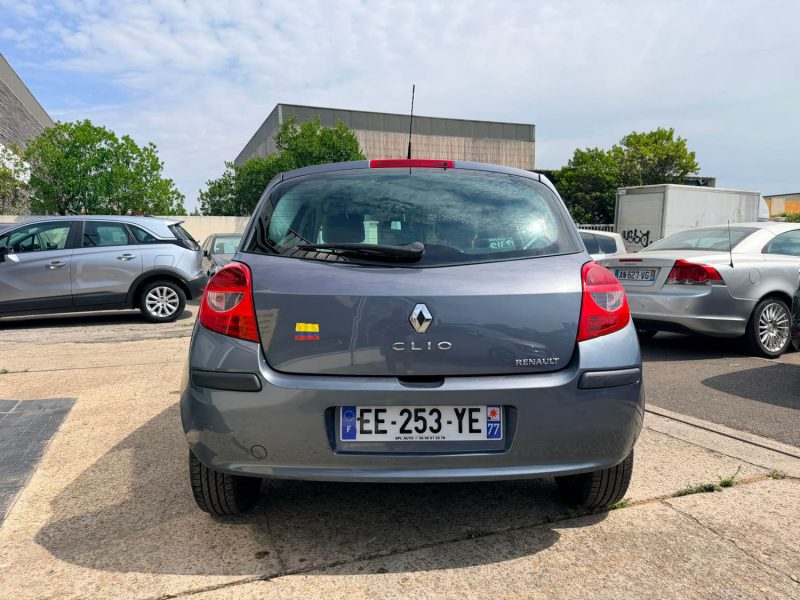 RENAULT CLIO III 1.4I 98cv PRIVILEGE CLIM 2007