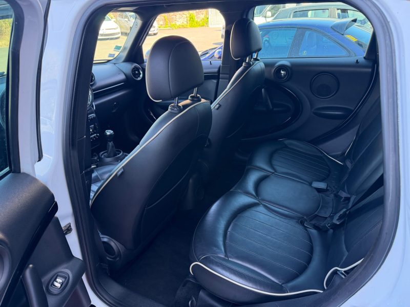MINI COUNTRYMAN COOPER D 112 