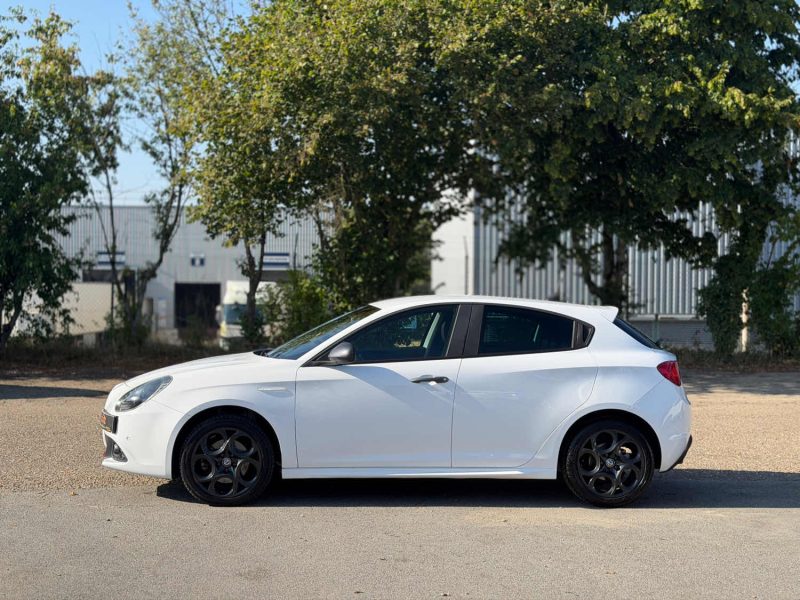 Alfa Romeo Giulietta Serie 2 2.0 JTDM 150ch Lusso – Gps – Clim – Révisée & garantie 6 mois