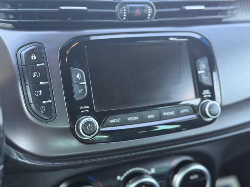 Alfa Romeo Giulietta Serie 2 2.0 JTDM 150ch Lusso – Gps – Clim – Révisée & garantie 6 mois