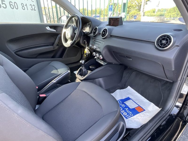AUDI A1 1.2 TFSI 86 CV ATTRACTION