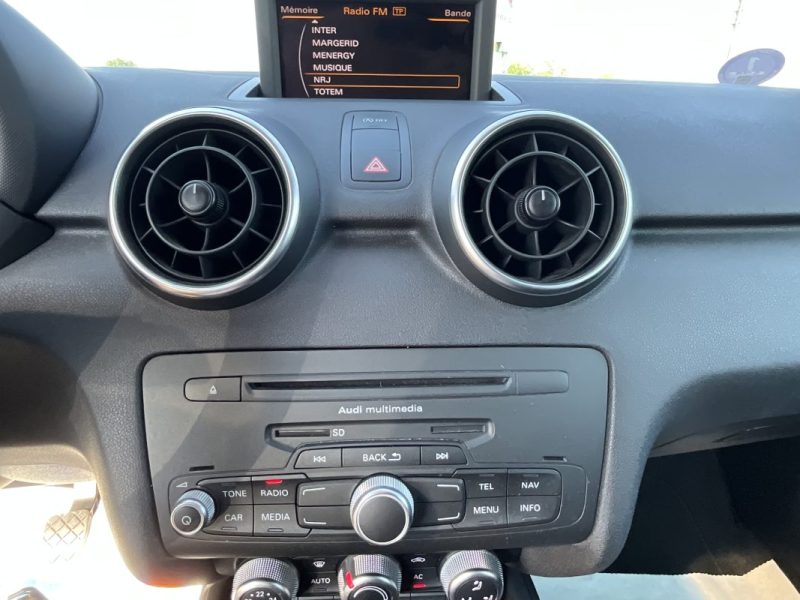 AUDI A1 1.2 TFSI 86 CV ATTRACTION