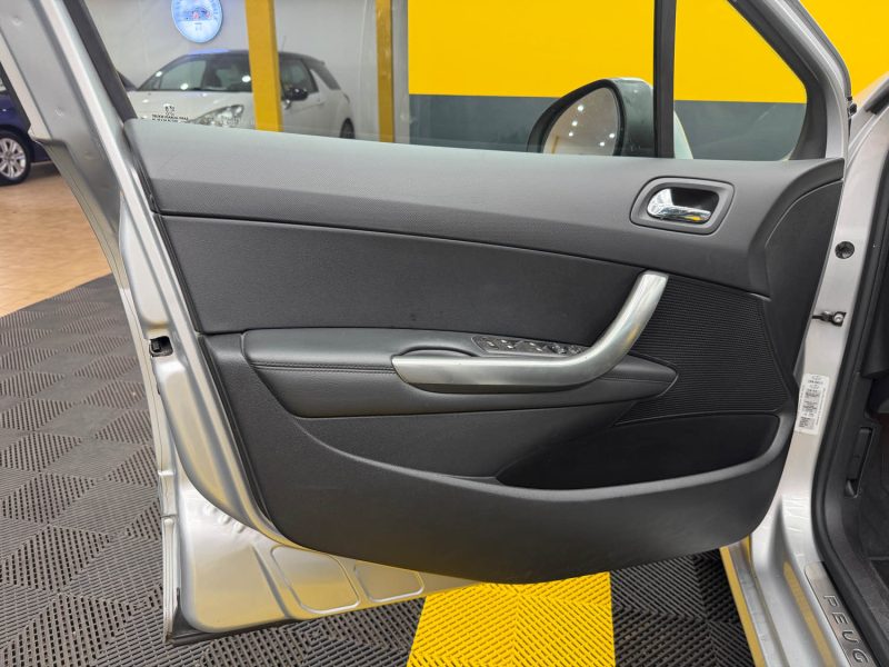PEUGEOT 308 1.6 THP 156 FELINE BOITE AUTOMATIQUE 