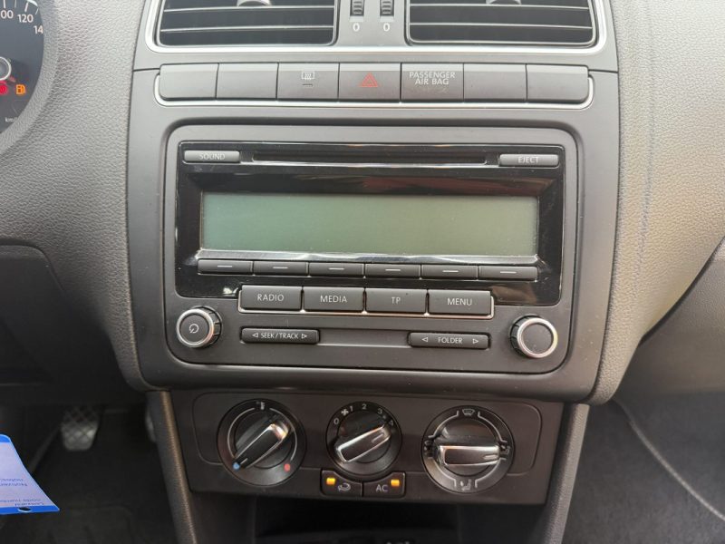 VOLKSWAGEN POLO 1.2 70 CONFORTLINE 