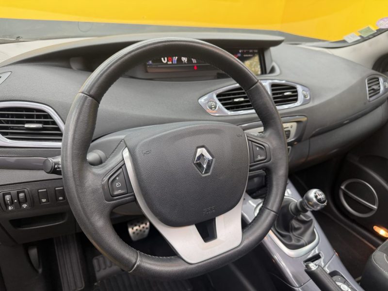 RENAULT SCENICIII XMOD 1.2 TCE 130 BOSE 