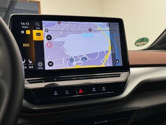 VOLKSWAGEN ID.5 PRO 77 KWH – MATRIX LED – CAMÉRA 360° – ATTELAGE – HUD 2022