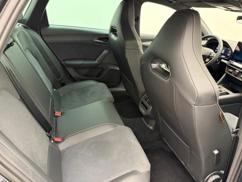 CUPRA LEON SPORTSTOURER VZ 2.0 TSI DSG 4DRIVE – DCC – PANO – ATTELAGE 2025