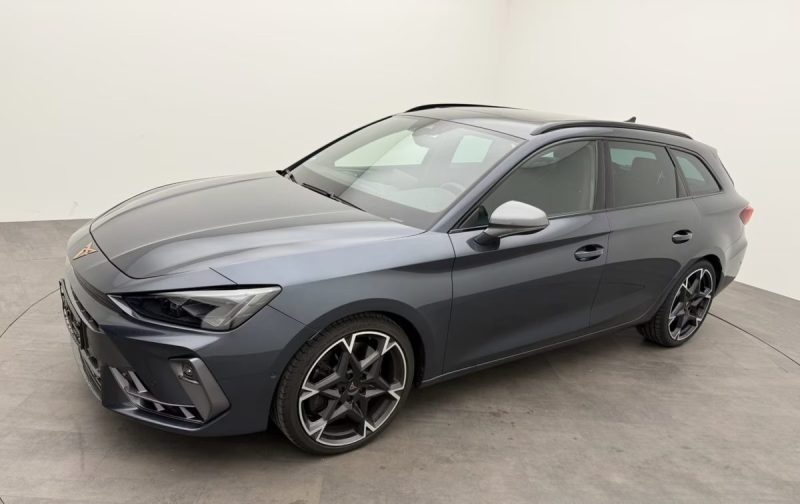 CUPRA LEON SPORTSTOURER VZ 2.0 TSI DSG 4DRIVE – DCC – PANO – ATTELAGE 2025