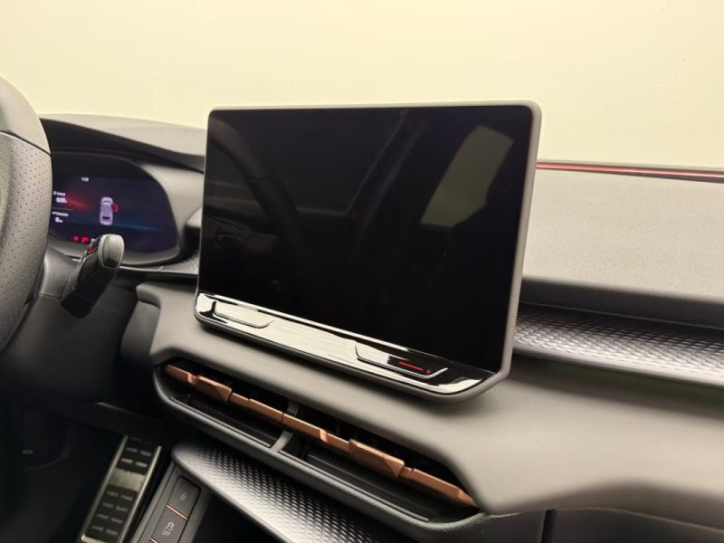 CUPRA TERRAMAR 1.5 EHYBRID DSG 204 CH – TOIT OUVRANT – AFFICHAGE TÊTE HAUTE – ATTELAGE PRÉPARÉ 2025