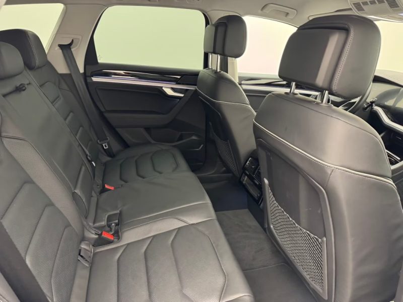 VOLKSWAGEN TOUAREG TDI 4MOTION ELEGANCE – SUSPENSION PNEUMATIQUE – IQ.LIGHT MATRIX – ATTELAGE 2023