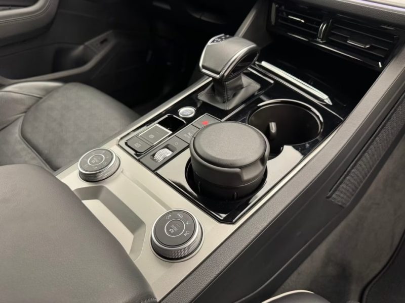VOLKSWAGEN TOUAREG TDI 4MOTION ELEGANCE – SUSPENSION PNEUMATIQUE – IQ.LIGHT MATRIX – ATTELAGE 2023