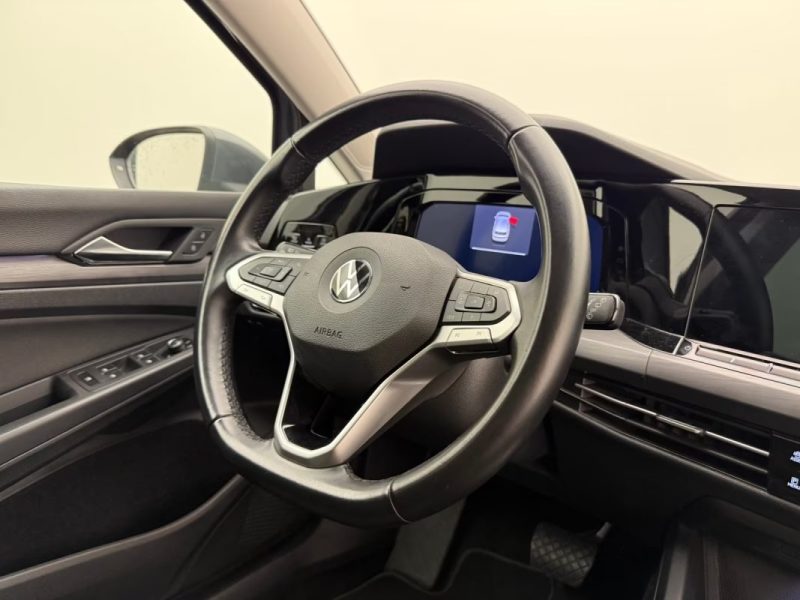VOLKSWAGEN GOLF 8 2.0 TDI DSG STYLE – PANO – NAVIGATION – AFFICHAGE TÊTE HAUTE 2022