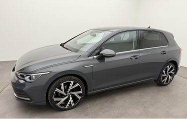 VOLKSWAGEN GOLF 8 2.0 TDI DSG STYLE – PANO – NAVIGATION – AFFICHAGE TÊTE HAUTE 2022