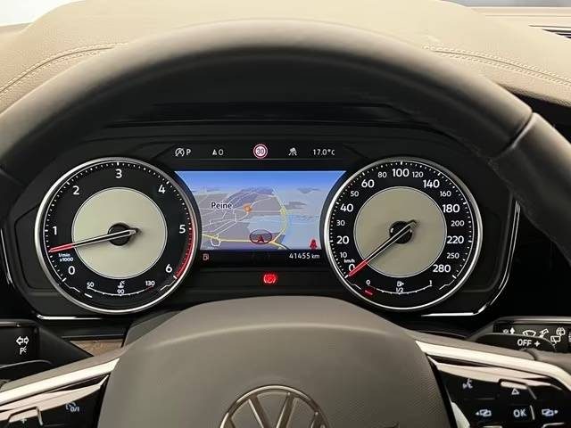 VOLKSWAGEN TOUAREG 3.0 V6 TDI 4MOTION AMBIANCE – SUSPENSION PNEUMATIQUE – CUIR – ATTELAGE – PANO – 4M 2021