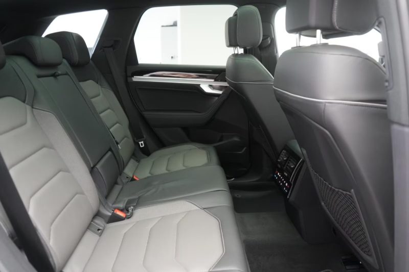 VOLKSWAGEN TOUAREG 3.0 V6 TDI 4MOTION R-LINE – CAMÉRA 360° – PANO – AFFICHAGE TÊTE HAUTE – SIÈGES MASSANTS & VENTILÉS 2022