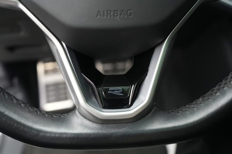 VOLKSWAGEN TOUAREG 3.0 V6 TDI 4MOTION R-LINE – CAMÉRA 360° – PANO – AFFICHAGE TÊTE HAUTE – SIÈGES MASSANTS & VENTILÉS 2022