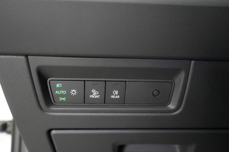 VOLKSWAGEN TOUAREG 3.0 V6 TDI 4MOTION R-LINE – CAMÉRA 360° – PANO – AFFICHAGE TÊTE HAUTE – SIÈGES MASSANTS & VENTILÉS 2022