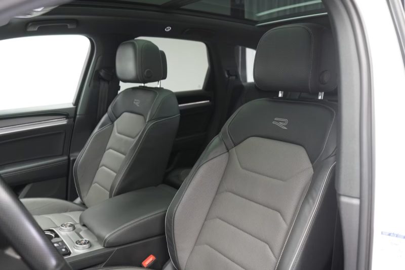 VOLKSWAGEN TOUAREG 3.0 V6 TDI 4MOTION R-LINE – CAMÉRA 360° – PANO – AFFICHAGE TÊTE HAUTE – SIÈGES MASSANTS & VENTILÉS 2022