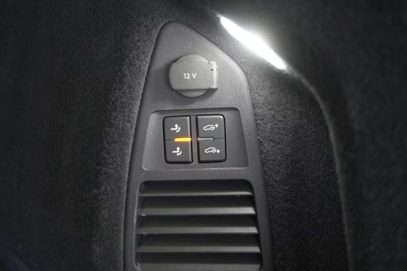 VOLKSWAGEN TOUAREG 3.0 V6 TDI 4MOTION R-LINE – CAMÉRA 360° – PANO – AFFICHAGE TÊTE HAUTE – SIÈGES MASSANTS & VENTILÉS 2022