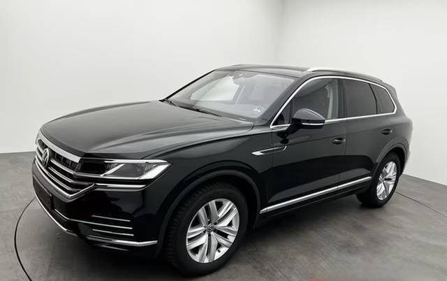 VOLKSWAGEN TOUAREG 3.0 V6 TDI 4MOTION ATMOSPHERE – SUSPENSION PNEUMATIQUE – SIÈGES ERGOCOMFORT – CUIR VIENNA – ATTELAGE REMORQU 2021