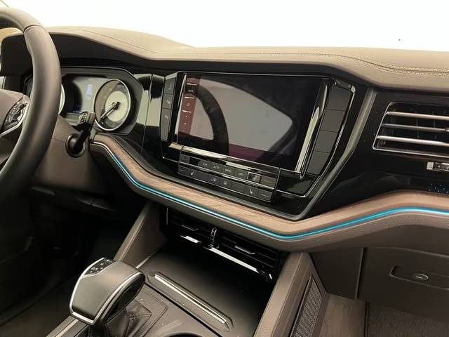 VOLKSWAGEN TOUAREG 3.0 V6 TDI 4MOTION ATMOSPHERE – SUSPENSION PNEUMATIQUE – SIÈGES ERGOCOMFORT – CUIR VIENNA – ATTELAGE REMORQU 2021