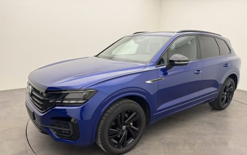 VOLKSWAGEN TOUAREG 3.0 V6 TDI 4MOTION R-LINE BLACK STYLE – PANO – SUSPENSION PNEUMATIQUE – COCKPIT INNOVISION – SIÈGES MASSANTS & VENTILÉS – ATTELAGE 2022