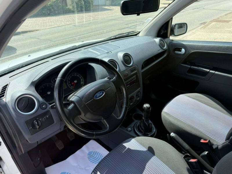 Ford Fusion 1.4 80Ch Trend - 76 107 km