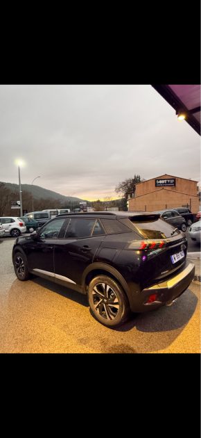 Peugeot 2008 GT  130CH EAT8 Boîte Auto – Garantie 1 an – Échange reprise possible