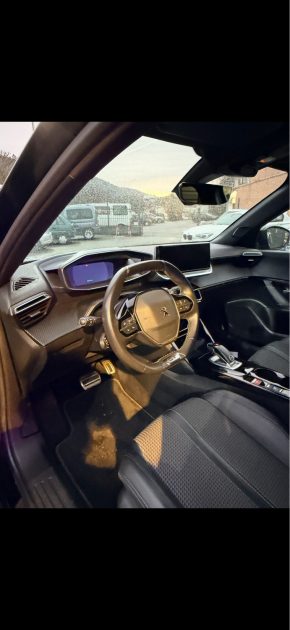 Peugeot 2008 GT  130CH EAT8 Boîte Auto – Garantie 1 an – Échange reprise possible