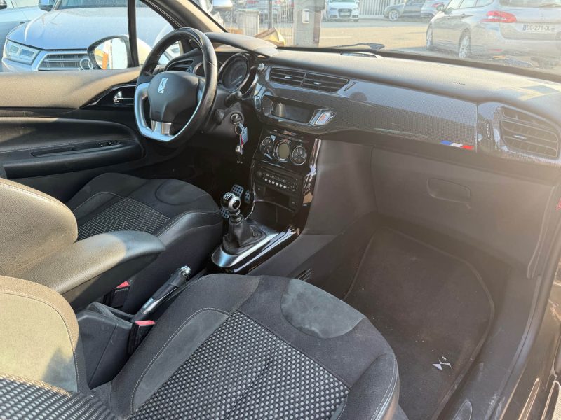 CITROEN DS3 1.6 E-HDI 110 SPORT CHIC 2011