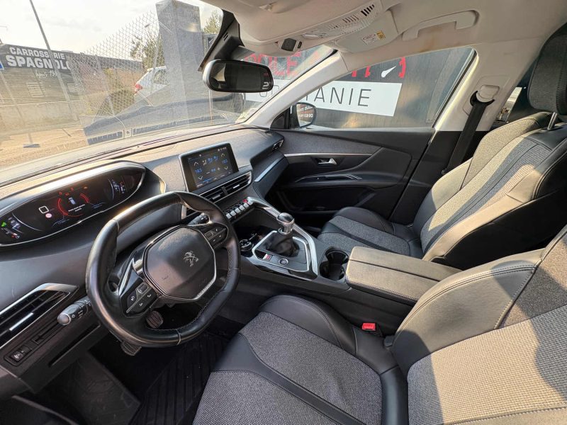 PEUGEOT 3008 II 1.5 BLUE HDI 130 ACTIVE 2019
