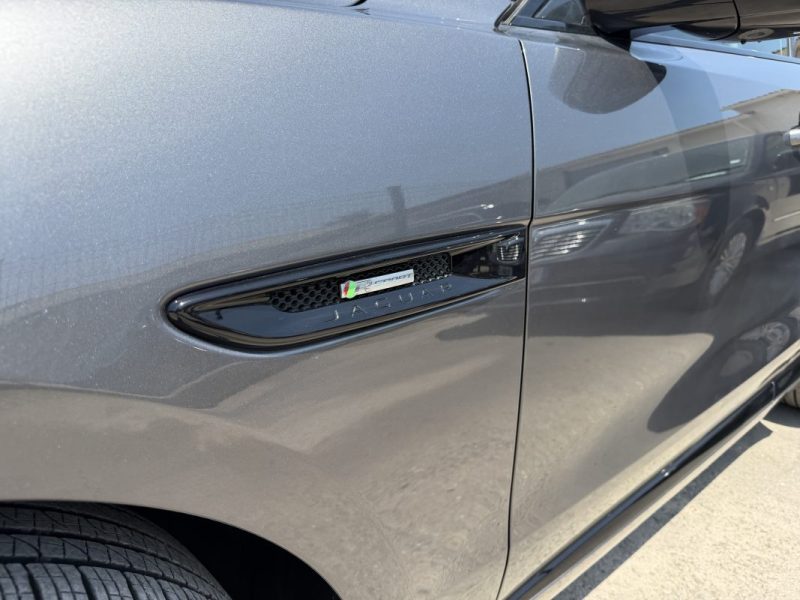 JAGUAR  F-PACE 20D 180CH AWD R-SPORT BVA8 2018